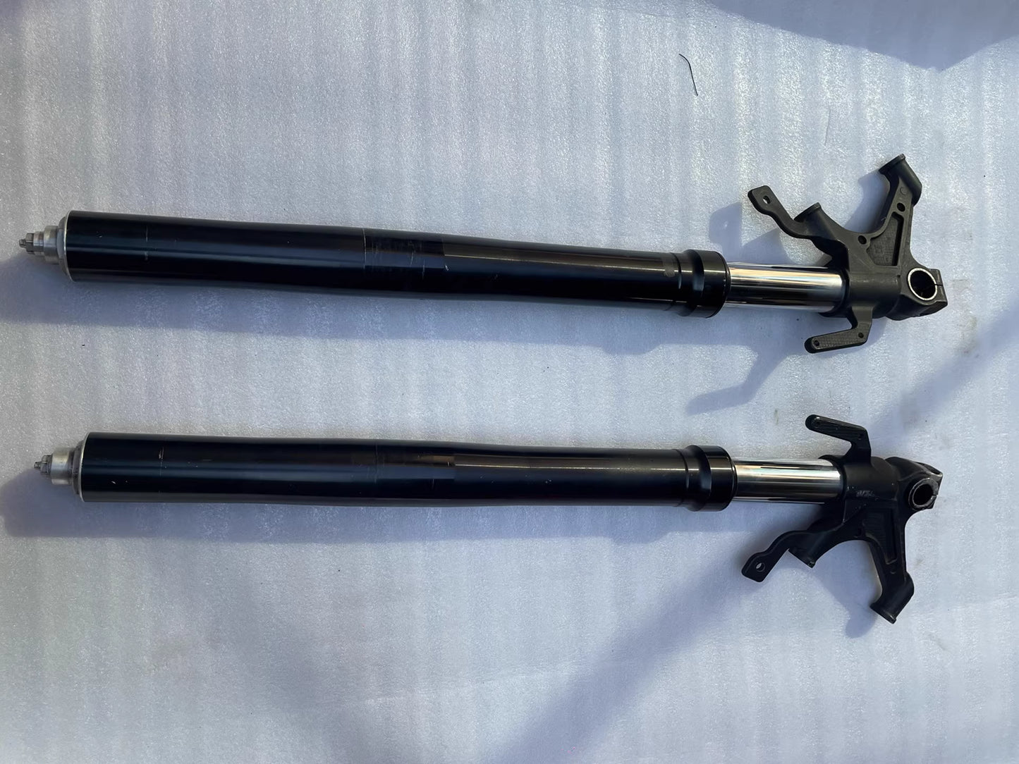 Share 09-14 Yamaha YZF R1 Front Suspension Fork Set Straight